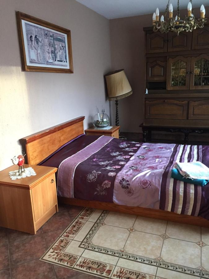 Kwatery Prywatne Jasmin Gniezno Extérieur photo