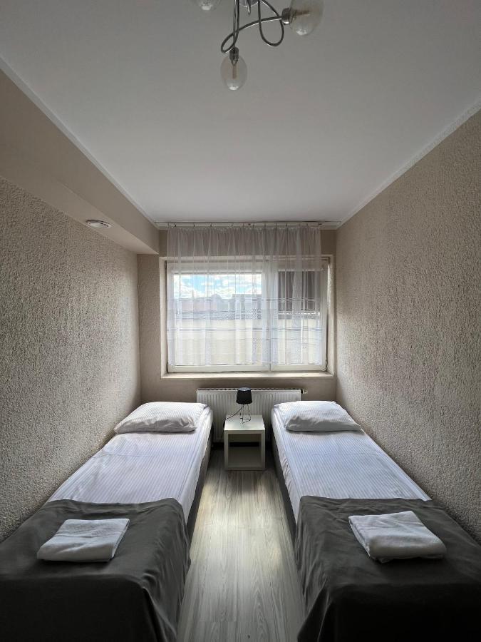 Kwatery Prywatne Jasmin Gniezno Extérieur photo