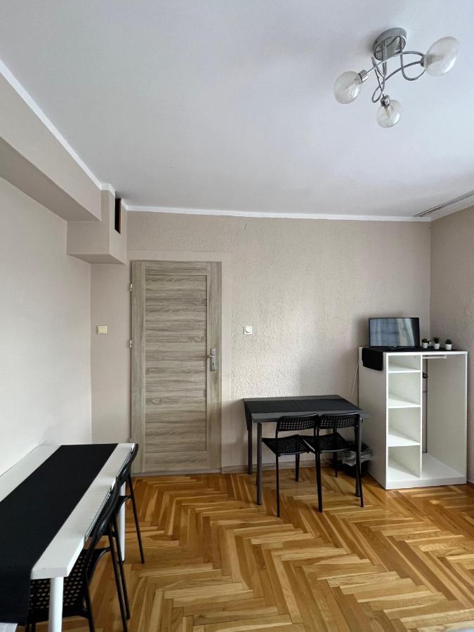 Kwatery Prywatne Jasmin Gniezno Extérieur photo